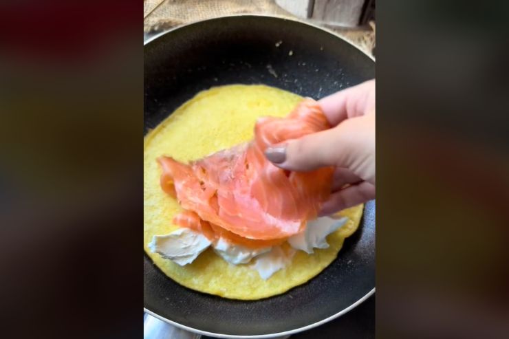 crepe con salmone e formaggio